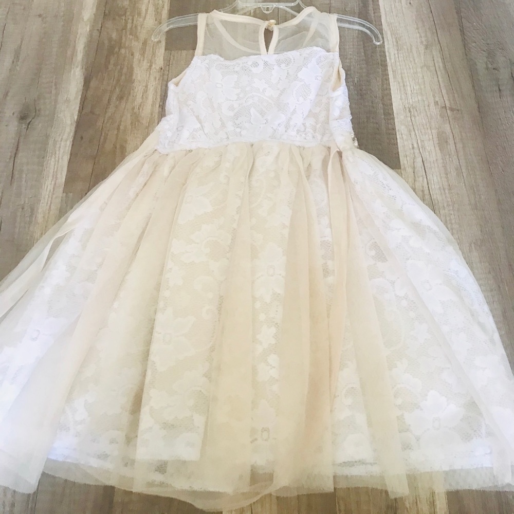 Brand new girl’s dress - Picture 2 of 3